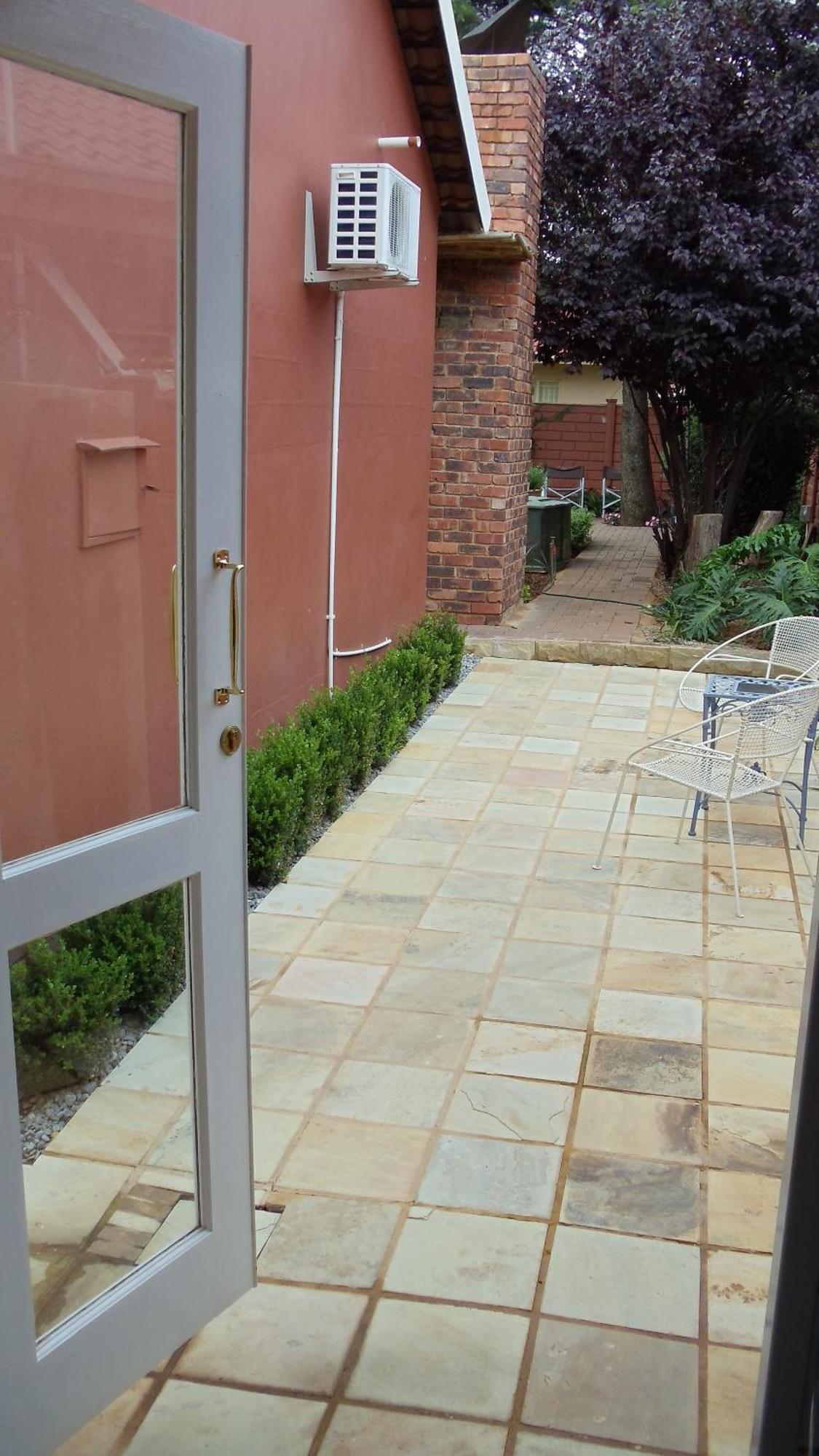 Accommodation At Vans No Loadshedding Centurion Extérieur photo