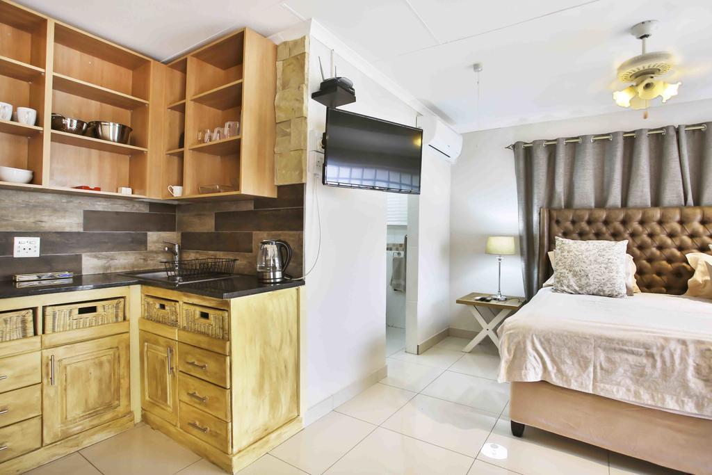 Accommodation At Vans No Loadshedding Centurion Extérieur photo