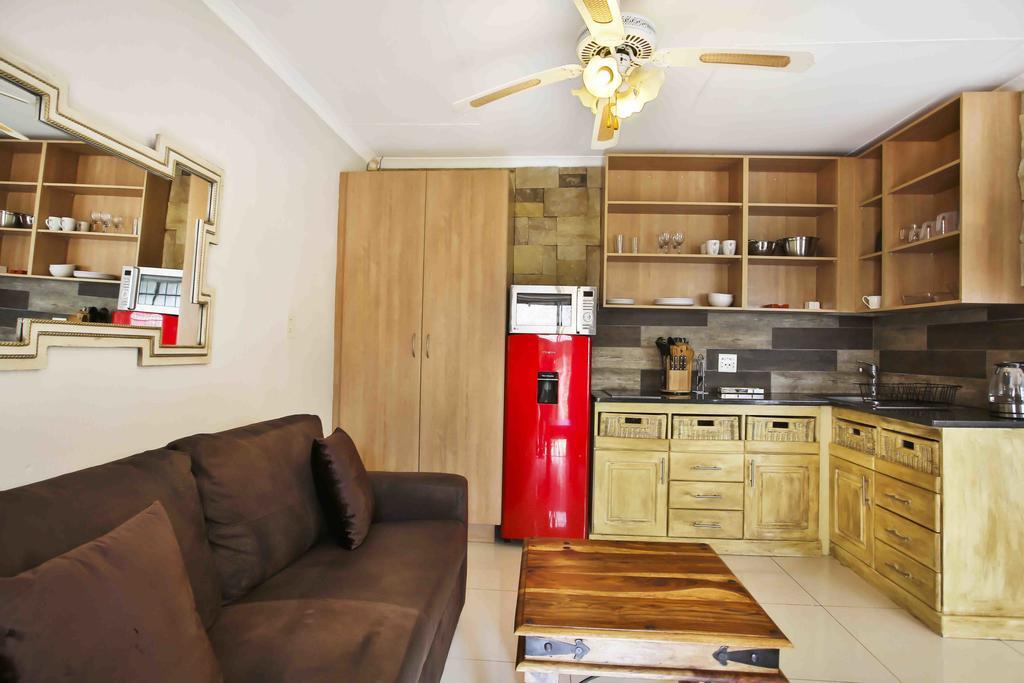 Accommodation At Vans No Loadshedding Centurion Extérieur photo