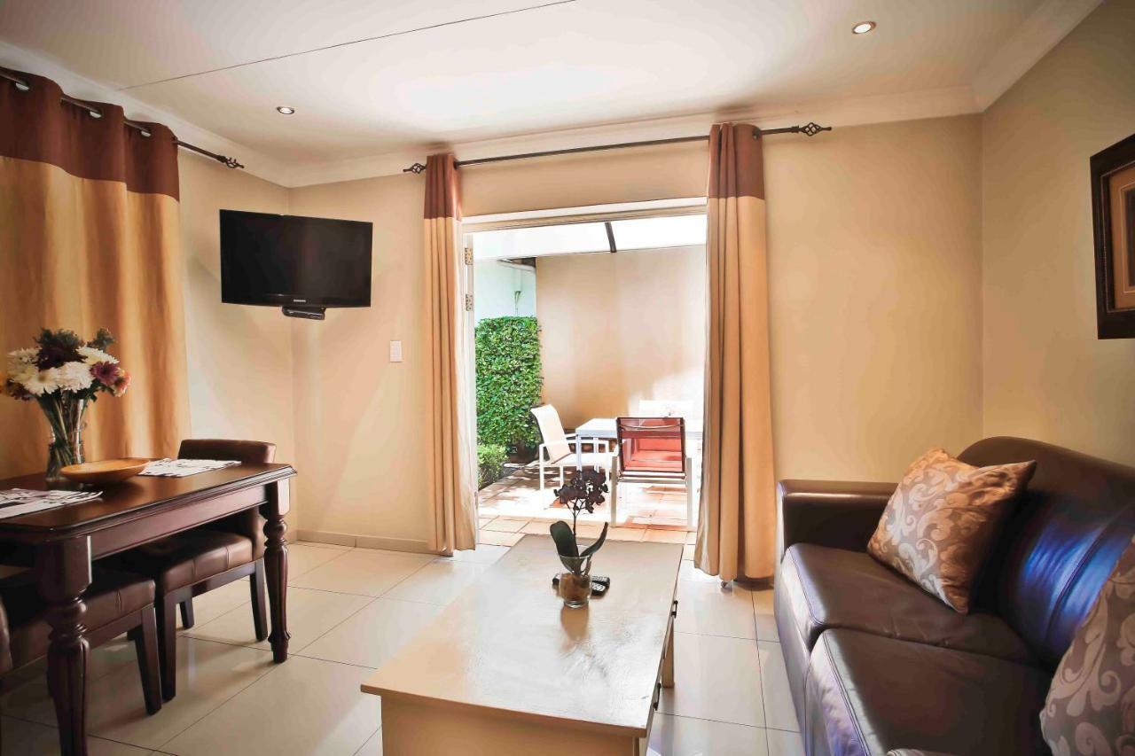 Accommodation At Vans No Loadshedding Centurion Extérieur photo